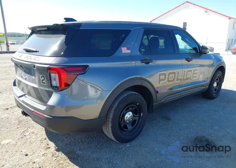 2025 Ford Police Interceptor z USA, uszkodzony, nr VIN 1FM5K8AB9SGB13773